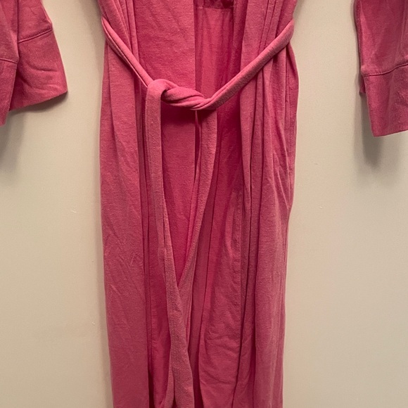 Natori Pink Robe - Picture 5 of 5